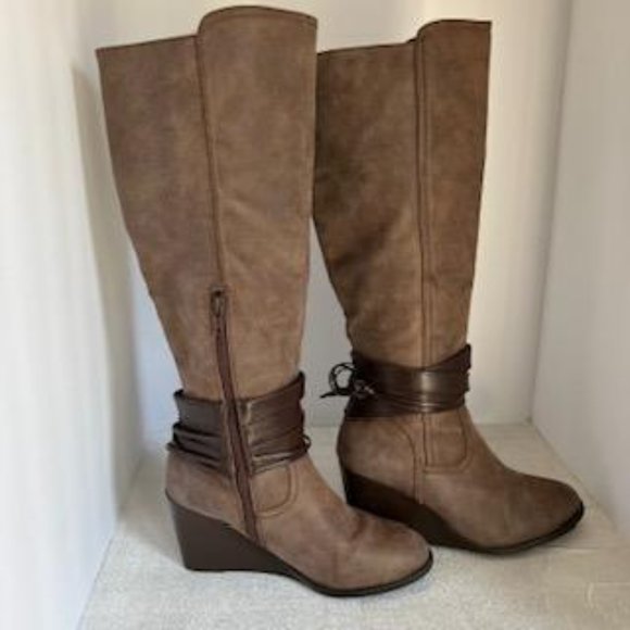 Maurices Shoes - Maurices Savannah Wedge Boot W/Straps Side Zipper